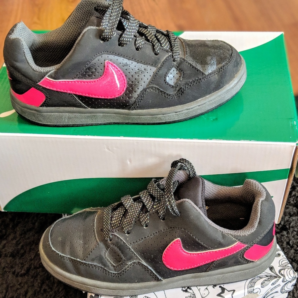 Nike shoes